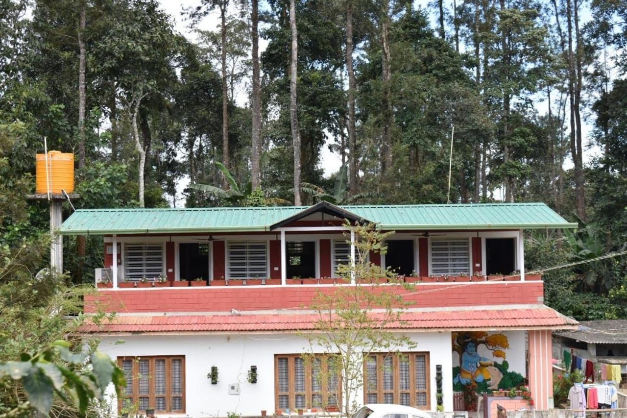 Апартаменти Camp Coorg Мадікері Екстер'єр фото
